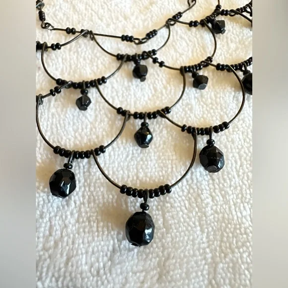 🌻Black Beaded Choker - Picture 3 of 5
